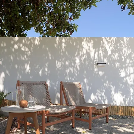 Elia Villa, With Pool, Seaviews & Iconic Design, By Thinkvilla * Asterion