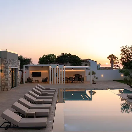 Elia Villa, With Pool, Seaviews & Iconic Design, By Thinkvilla * Asterion